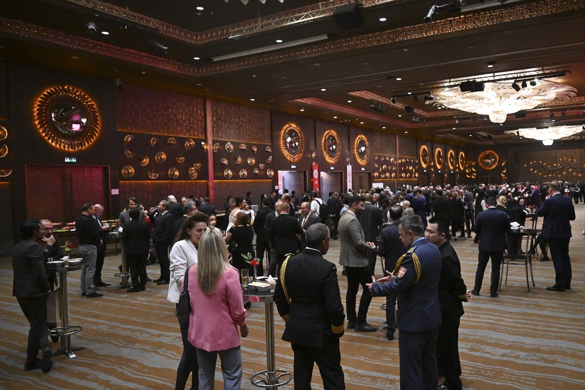 Çin'in Ankara Büyükelçisi Ciang Şüebin ve Çin'in Ankara Büyükelçiliği Savunma Ataşesi Yang Jianjun...