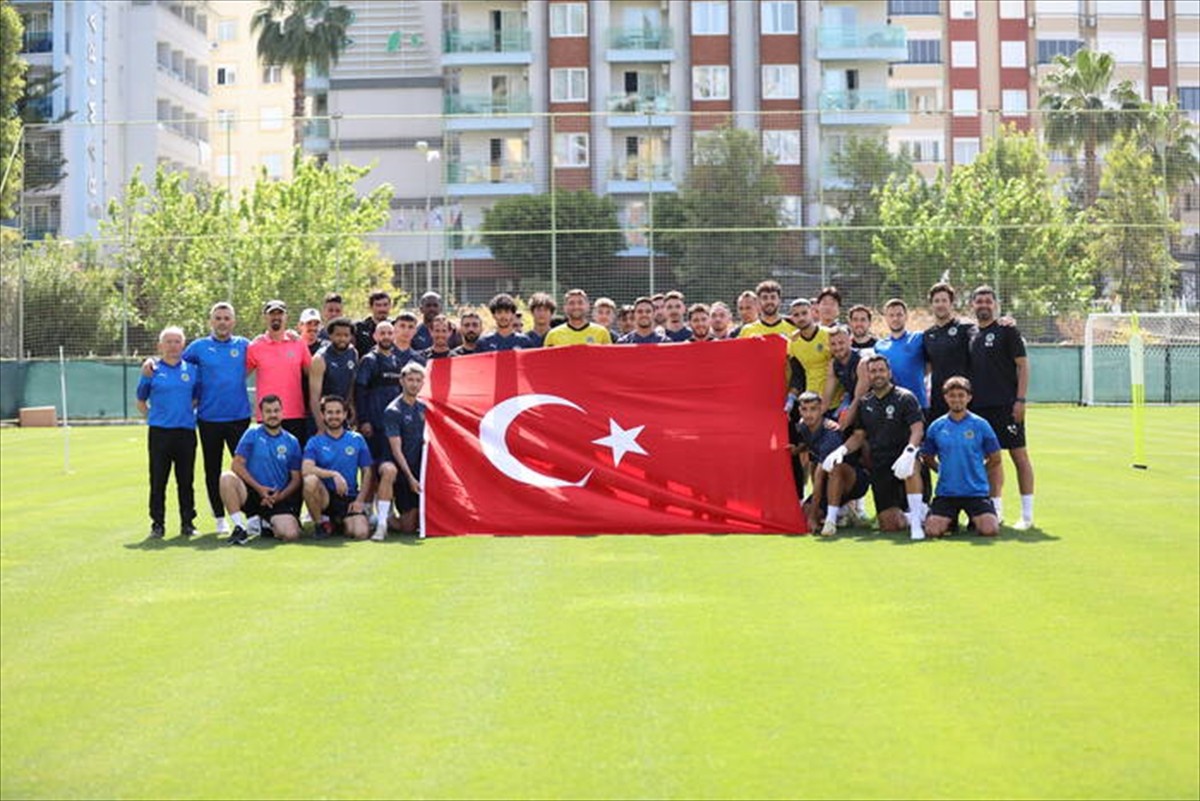 Corendon Alanyaspor, Trendyol Süper Lig'in 33. haftasında deplasmanda oynayacağı Trabzonspor...