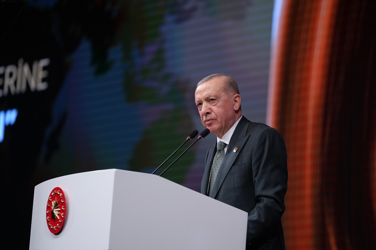 Cumhurbaşkanı Recep Tayyip Erdoğan, Belek Turizm Bölgesi'ndeki NEST Kongre Merkezi'nde...