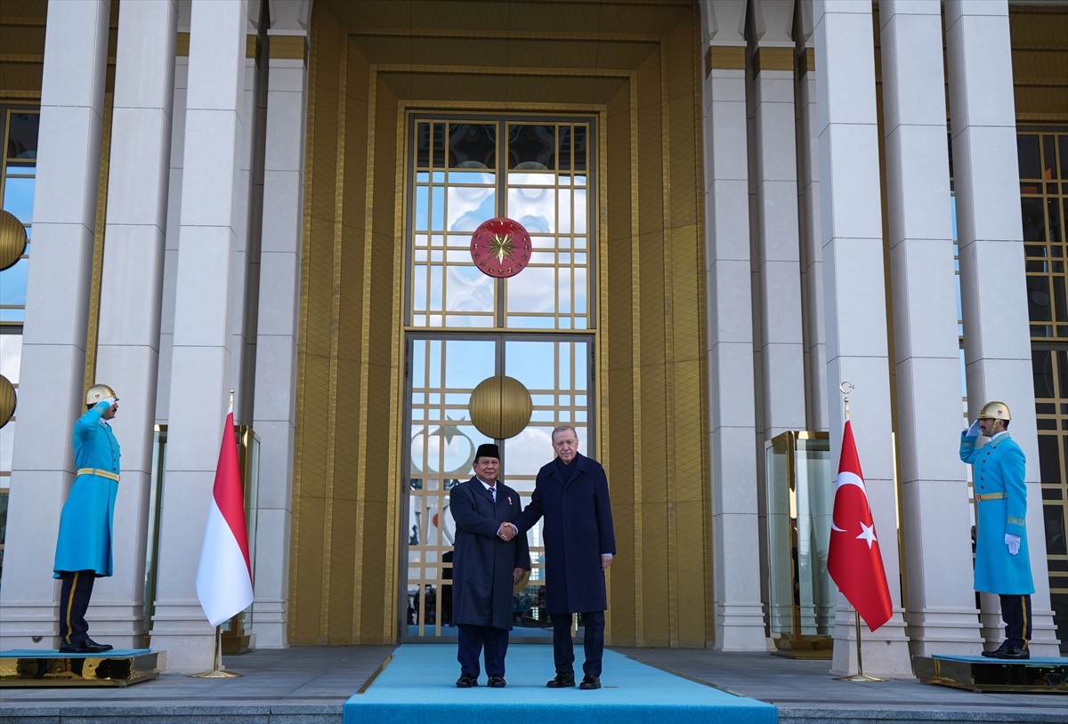 Cumhurbaşkanı Recep Tayyip Erdoğan, Endonezya Cumhurbaşkanı Prabowo Subianto'yu Cumhurbaşkanlığı...