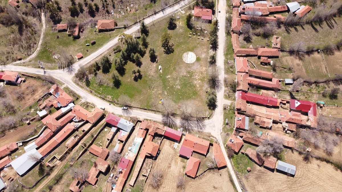 Denizli'nin Bozkurt ilçesine bağlı Hayrettin Mahallesi'nde yaşayan Bulgaristan muhaciri aileler...