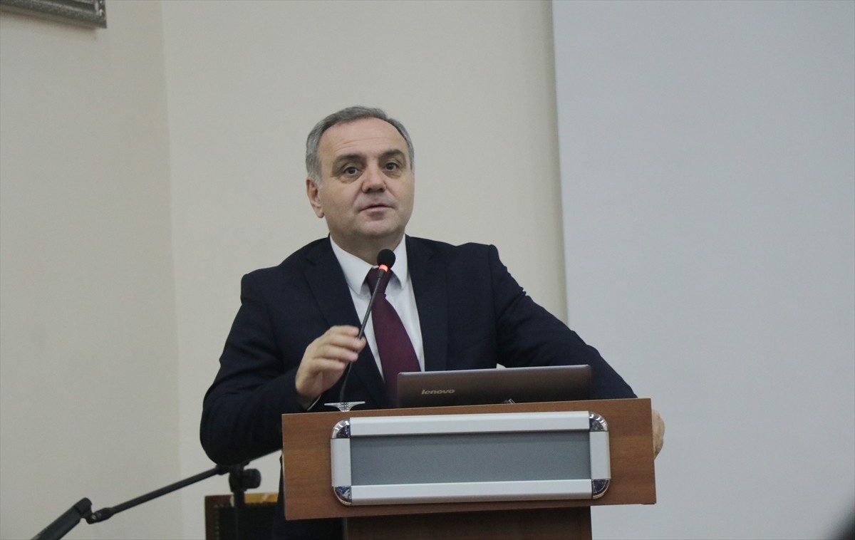 Erciyes Üniversitesince (ERÜ) Turizm Haftası dolayısıyla Turizm Fakültesi'nde etkinlik düzenlendi....