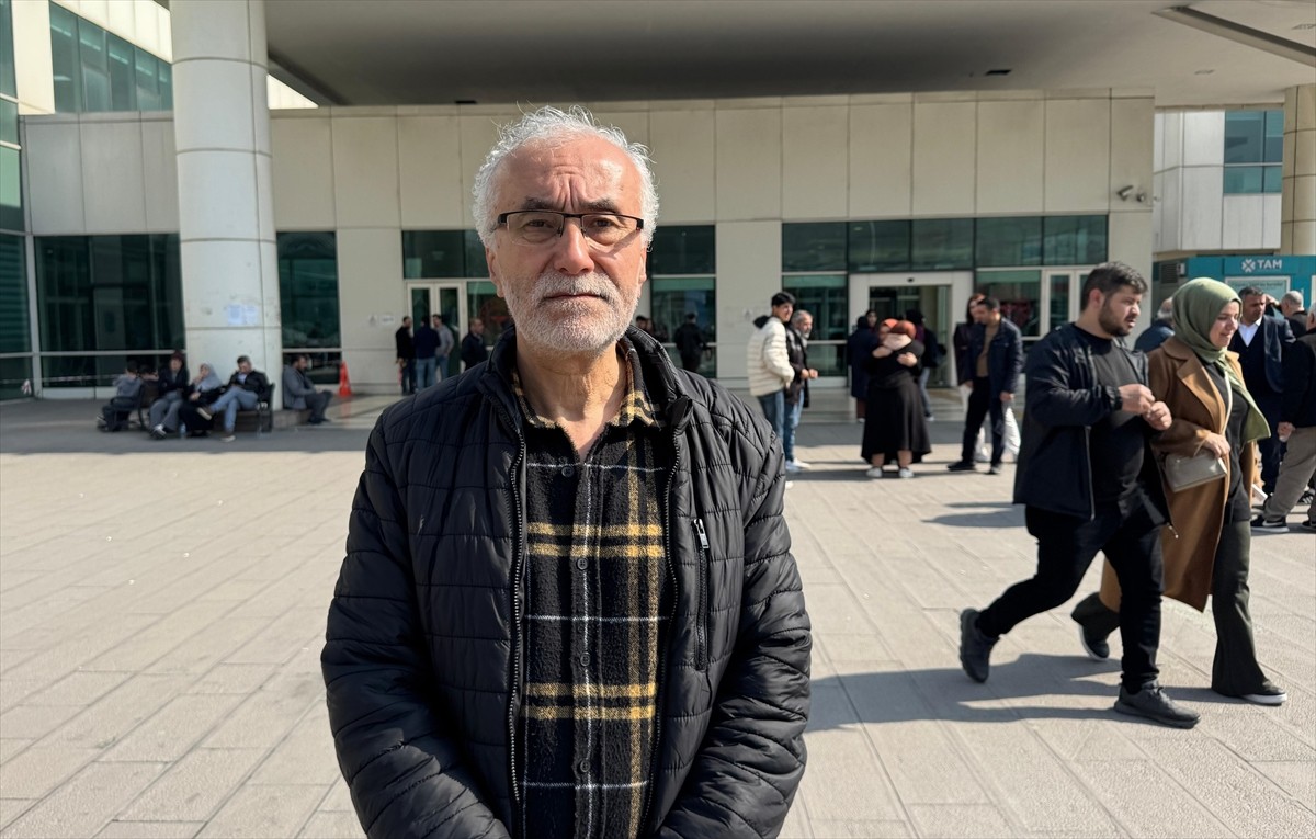 Eyüpsultan'da taksi şoförünü darbederek ağır yaraladığı gerekçesiyle gözaltına alınan İngiltere...