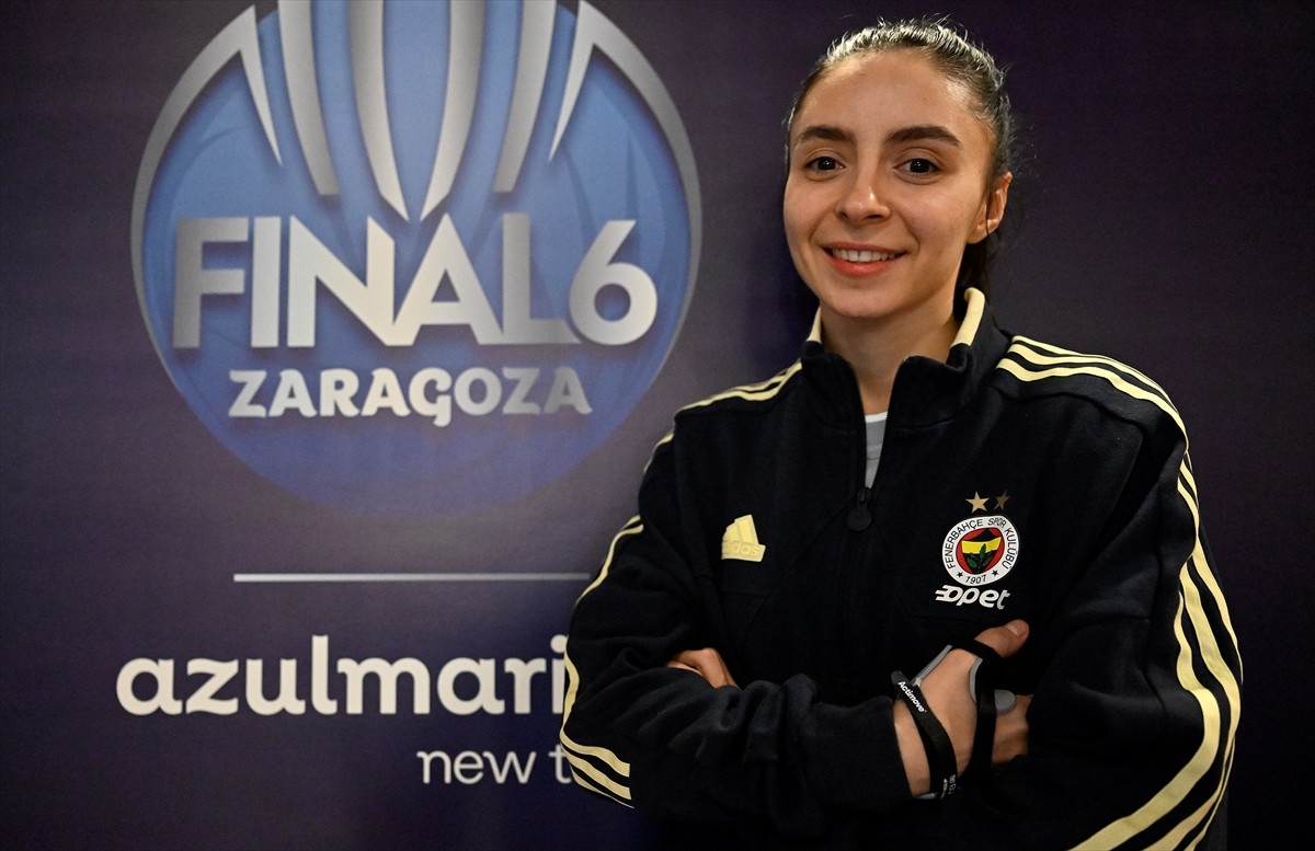 Fenerbahçe Opet Kadın Basketbol Takımı'nın kaptanı Alperi Onar, AA muhabirine açıklama...