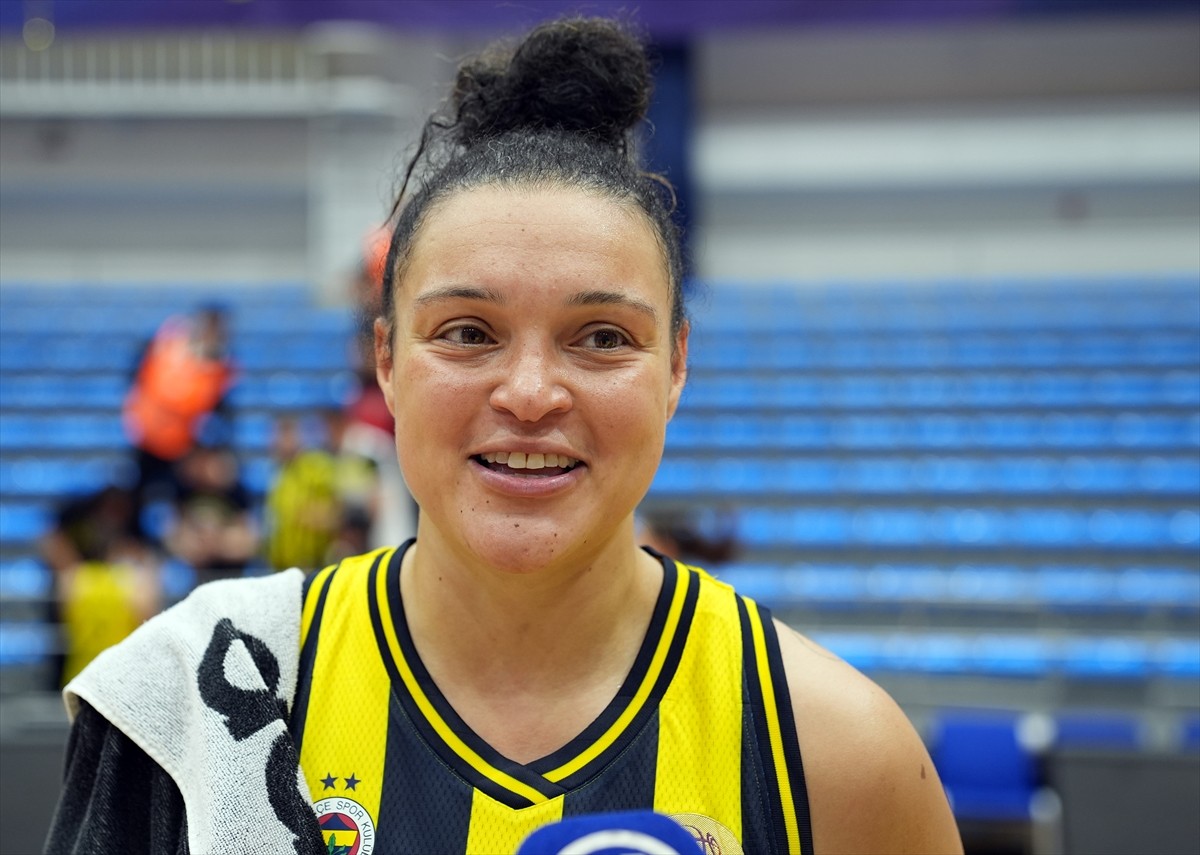 Fenerbahçe Opet Kadın Basketbol Takımı'nın oyuncularından Sevgi Uzun, AA muhabirine açıklama...
