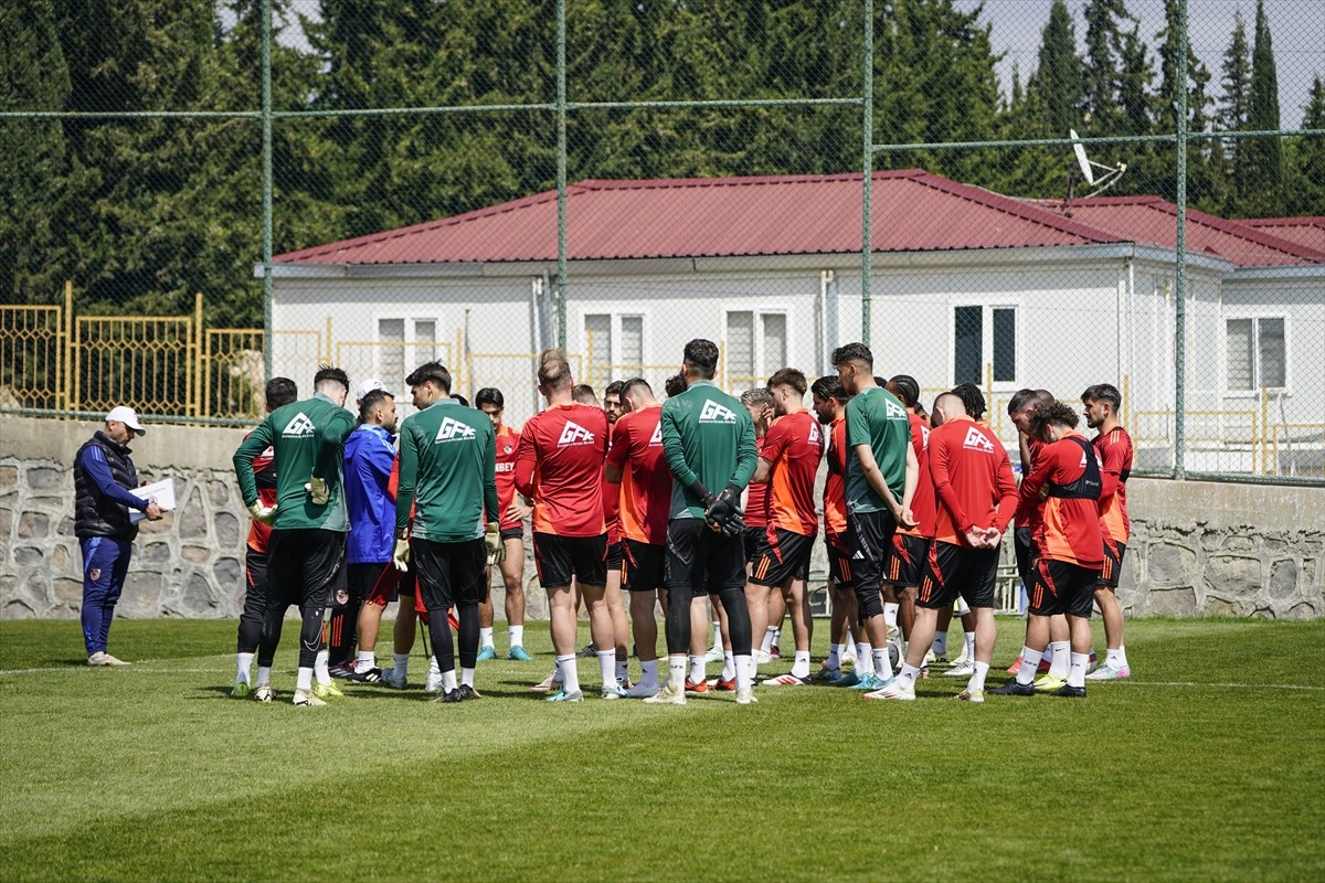 Gaziantep FK, Trendyol Süper Lig'in 32. haftasında RAMS Başakşehir ile deplasmanda yapacağı maçın...