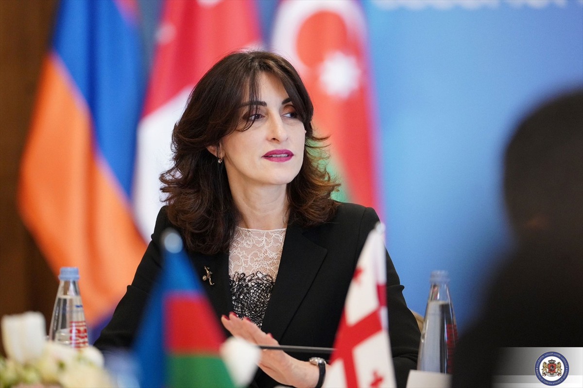 Güney Kafkasya'da işbirliğini güçlendirmek amacıyla Gürcistan, Azerbaycan ve Ermenistan heyetleri...