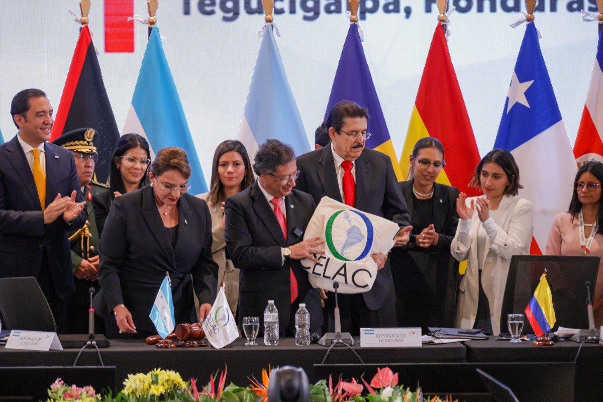 Honduras'ın başkenti Tegucigalpa’da düzenlenen Latin Amerika ve Karayip Devletleri Topluluğu...