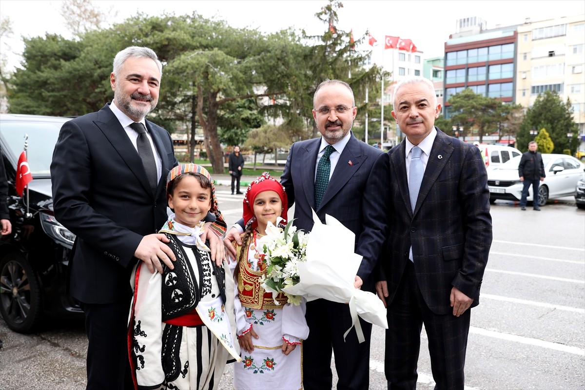 İçişleri Bakan Yardımcısı Bülent Turan, Kırklareli Valiliğini ziyaret etti.  Turan, Yündolan...