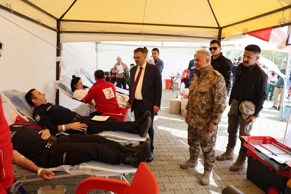 Iğdır'da emniyet personeli, Türk Polis Teşkilatının 180. kuruluş yıl dönümü ve Polis Haftası...