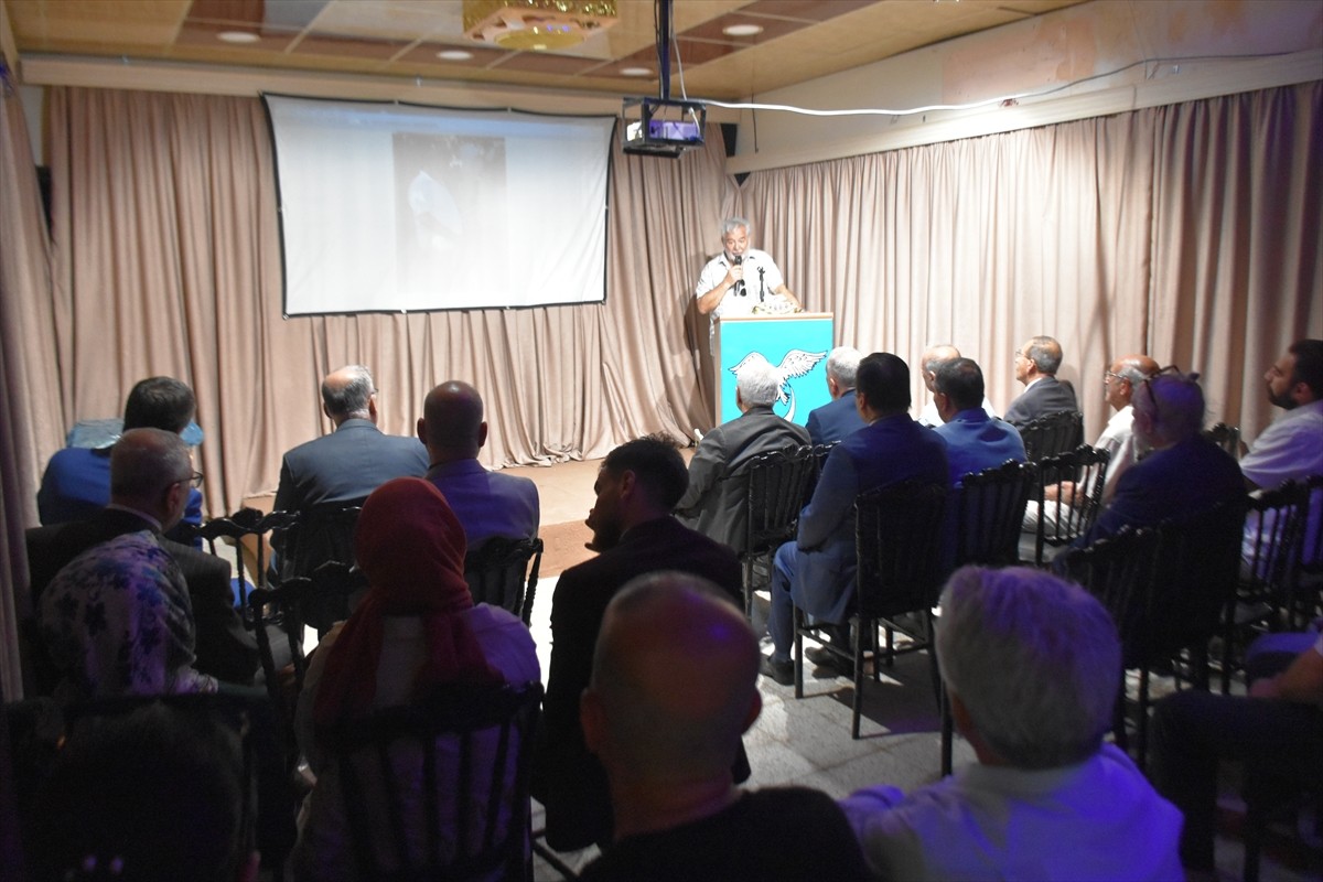 Irak'ın Kerkük kentinde, Türkmeneli İşbirliği ve Kültür Vakfı ile Türkmen Kardeşlik Ocağı...