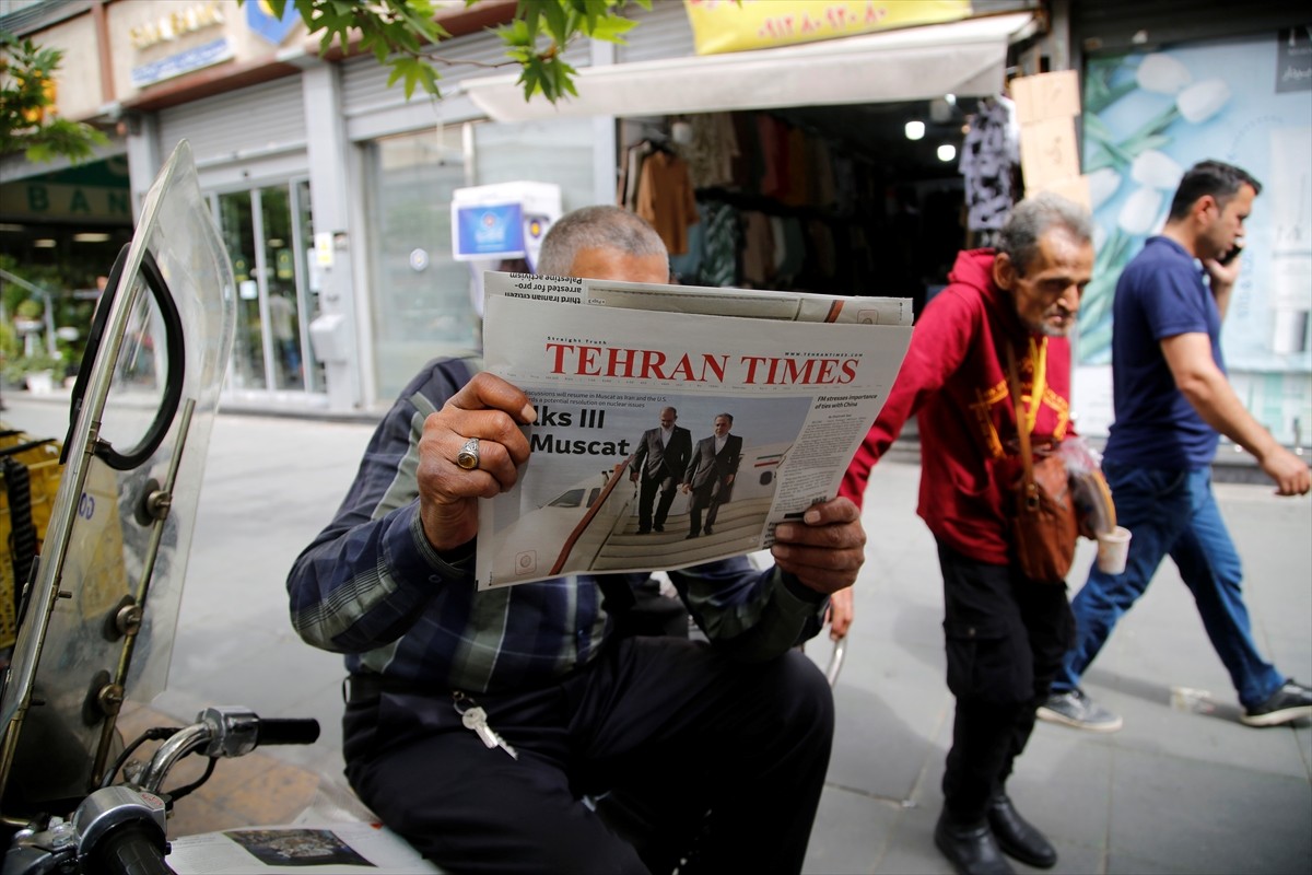 İran ile ABD arasındaki görüşmelerin üçüncü turu Umman'ın başkenti Maskat'ta başlarken İran'ın...