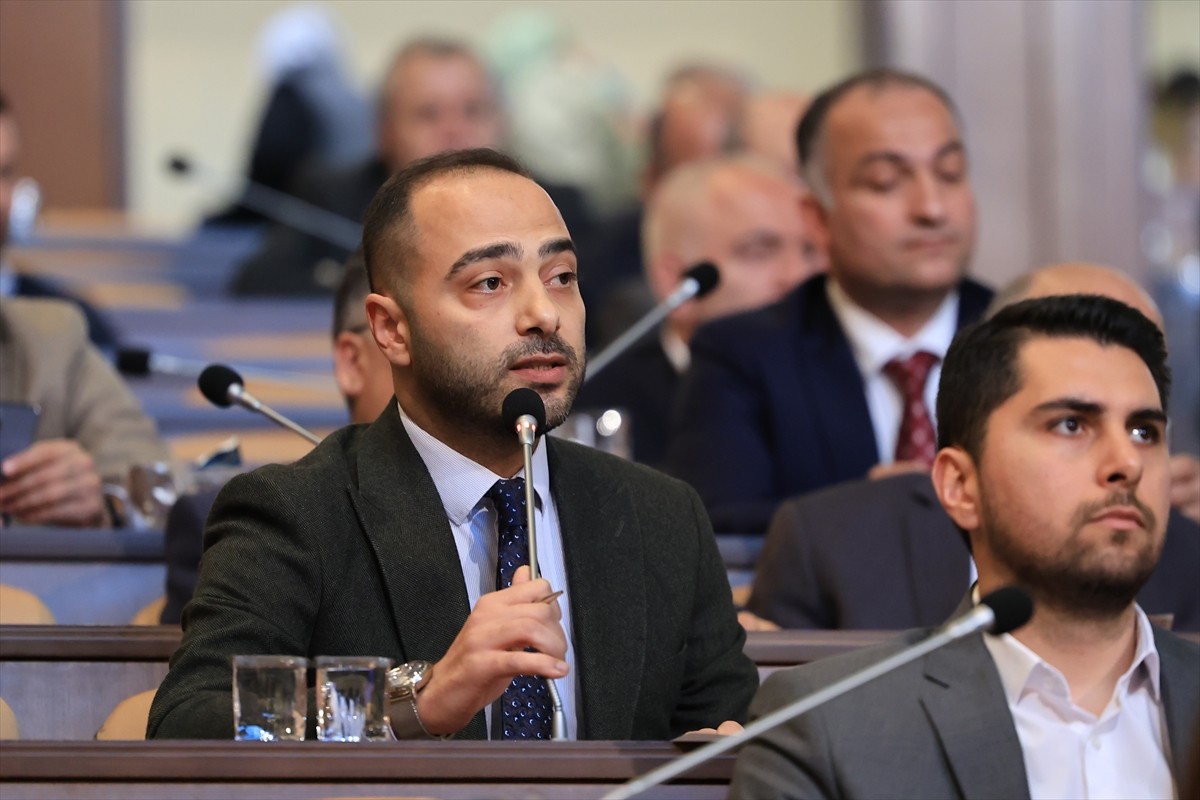 İstanbul Büyükşehir Belediye (İBB) Meclisi nisan ayı toplantılarının ikinci oturumu, İBB...