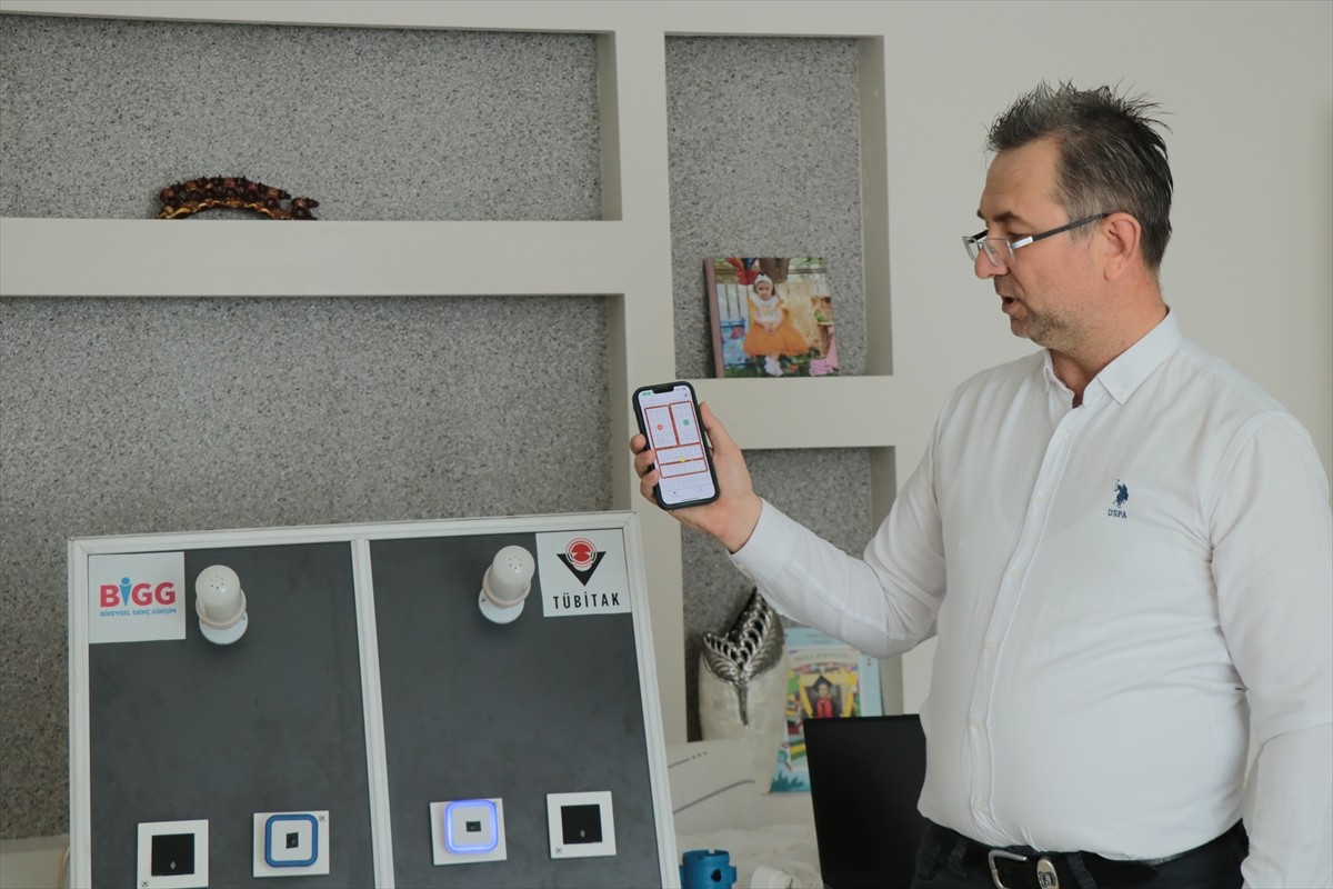 Kayseri Üniversitesi Siber Güvenlik Uygulama ve Araştırma Merkezi Müdürü Doç. Dr. Ali Gezer...