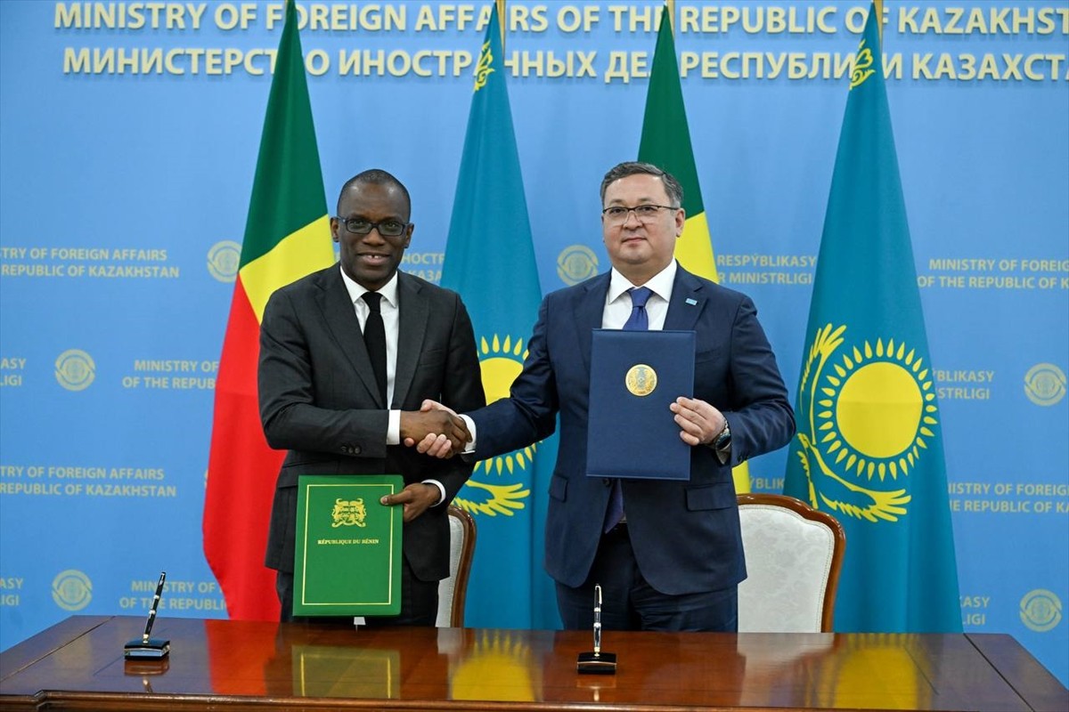 Kazakistan ile Batı Afrika ülkesi Benin'in dışişleri bakanlıkları arasında ikili ilişkileri daha...