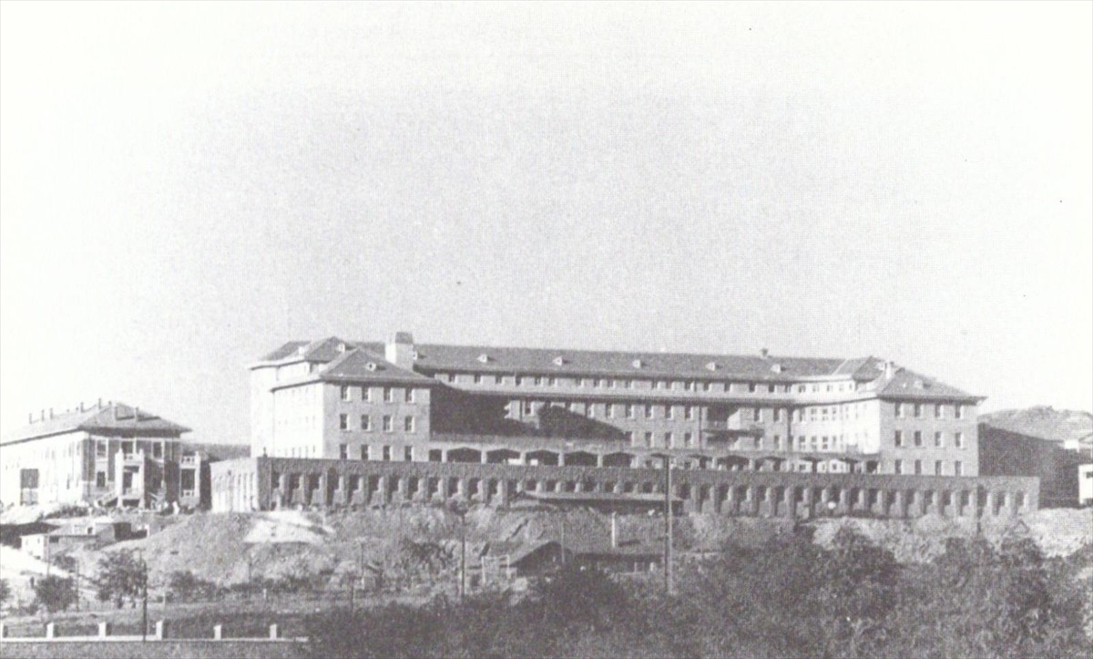 Kültür ve Turizm Bakanı Mehmet Nuri Ersoy, Ankara'nın modern mirasının UNESCO listesine...