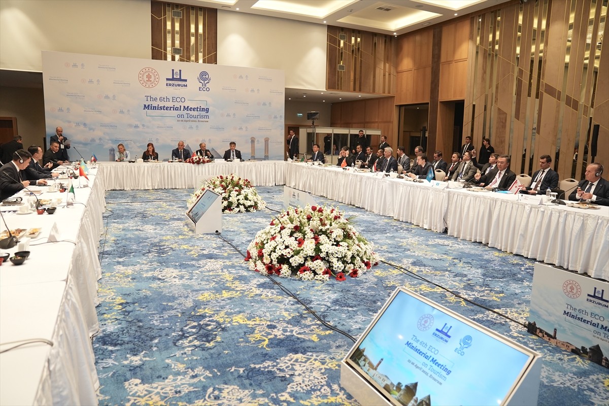 Kültür ve Turizm Bakanı Mehmet Nuri Ersoy, Ekonomik İşbirliği Teşkilatı (EİT) 2025 yılı "Turizm...