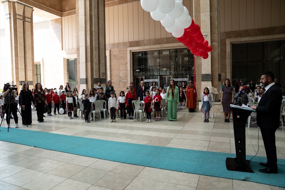 Kültür ve Turizm Bakanlığının 15 Temmuz Demokrasi Müzesi'nde, 23 Nisan Ulusal Egemenlik ve Çocuk...
