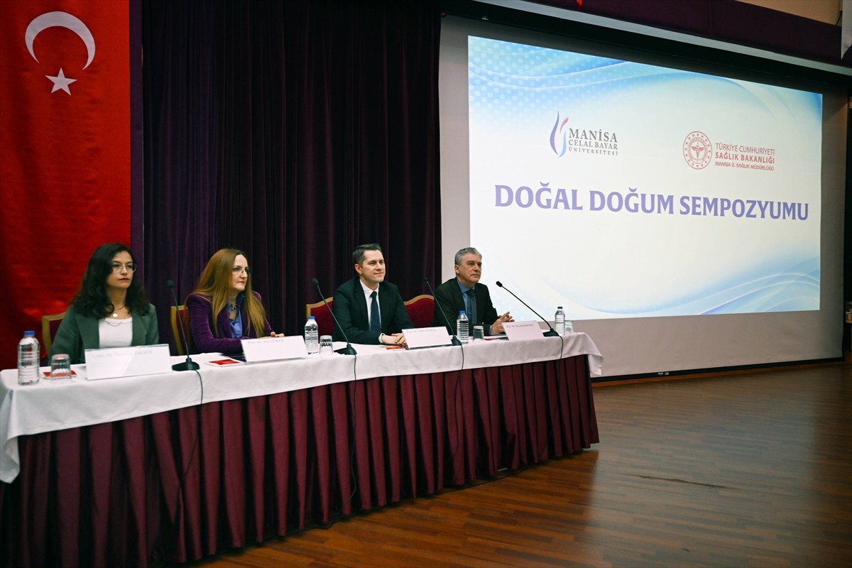 Manisa Celal Bayar Üniversitesi (MCBÜ) ile Manisa İl Sağlık Müdürlüğü işbirliğinde "Doğal Doğum...