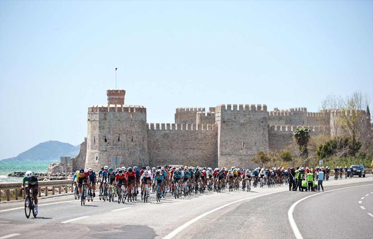Mersin Büyükşehir Belediyesi tarafından 7. kez organize edilen Mersin Uluslararası Bisiklet Turu...