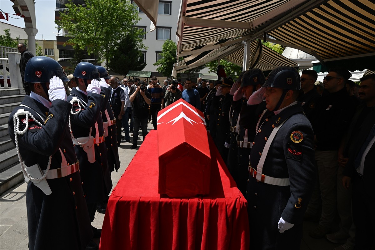 Nevşehir'de atış eğitimi sırasında kaza sonucu şehit olan Astsubay Kıdemli Başçavuş Hüseyin Uzun...