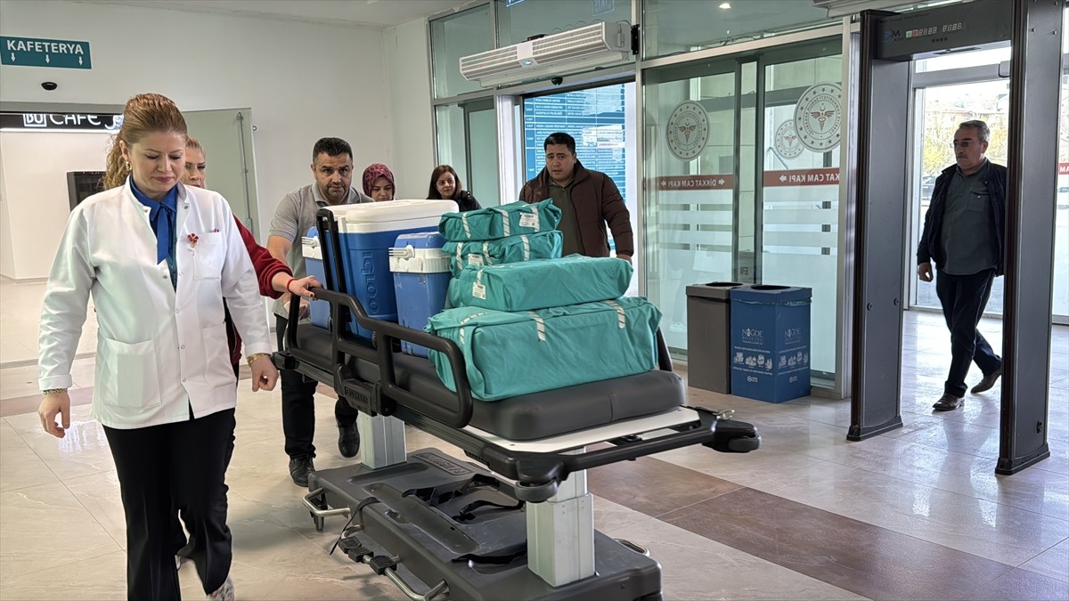 Niğde'de tedavi gördüğü hastanede beyin ölümü gerçekleşen kişinin organları 2 hastaya umut...