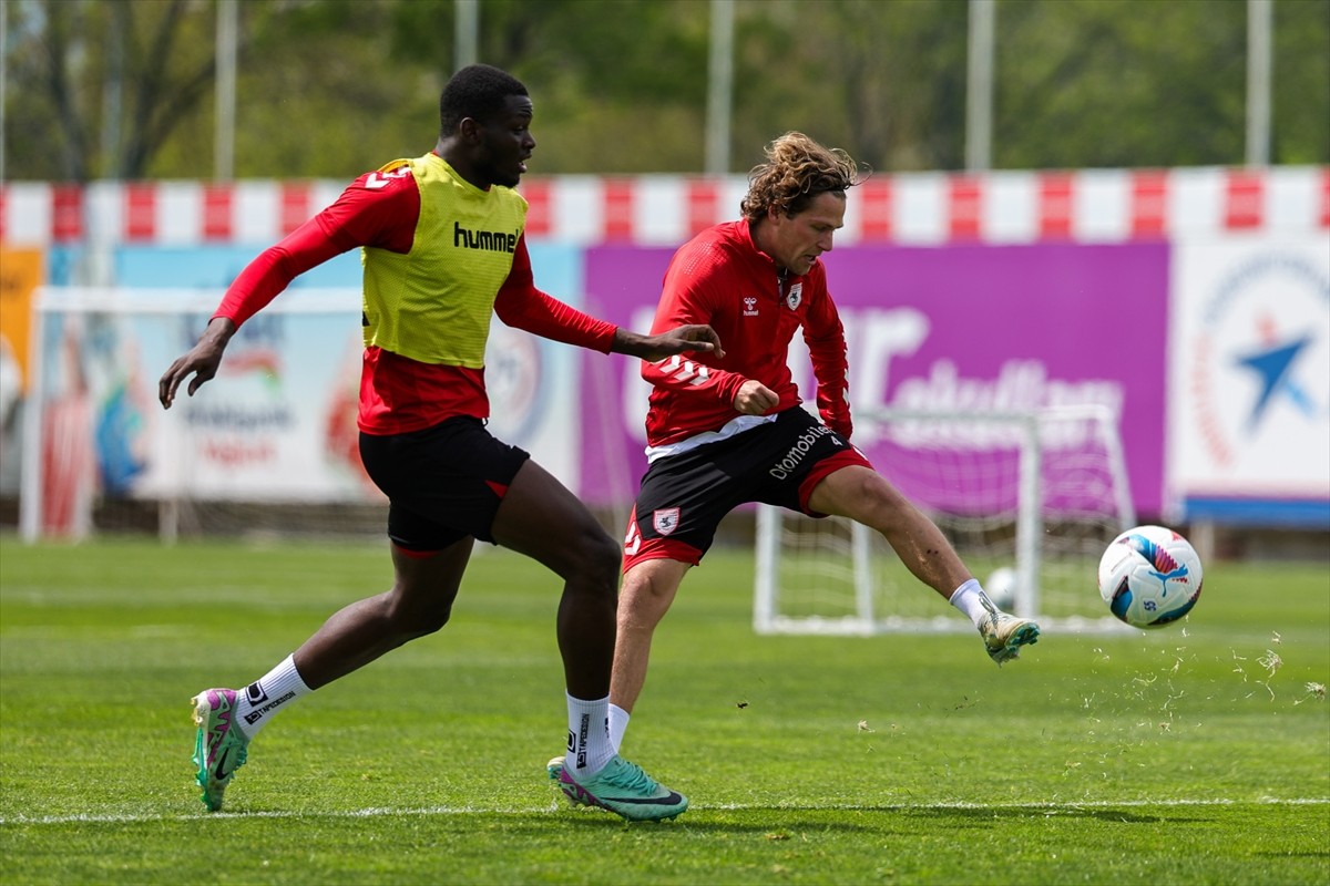 Reeder Samsunspor, Trendyol Süper Lig'in 32. haftasında 21 Nisan Pazartesi günü deplasmanda...