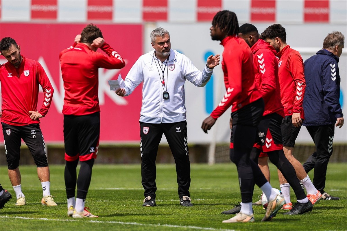 Reeder Samsunspor, Trendyol Süper Lig'in 32. haftasında 21 Nisan Pazartesi günü deplasmanda...