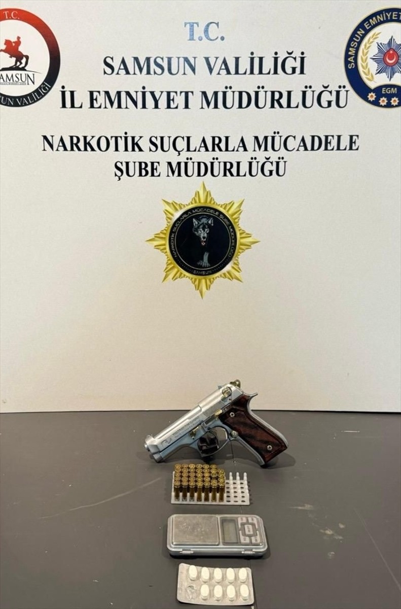 Samsun'da düzenlenen uyuşturucu operasyonunda 8 şüpheli yakalandı. Ekiplerce belirlenen adreslere...