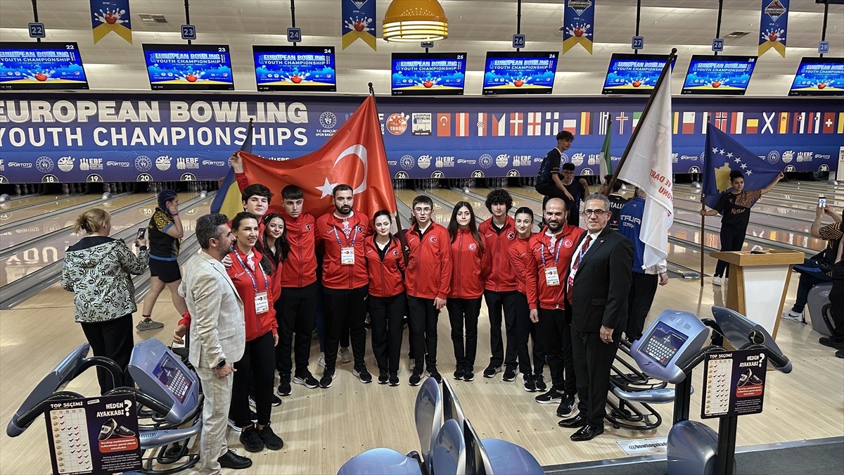 Samsun'da Gençler Avrupa Bowling Şampiyonası'nın açılış seremonisi yapıldı.