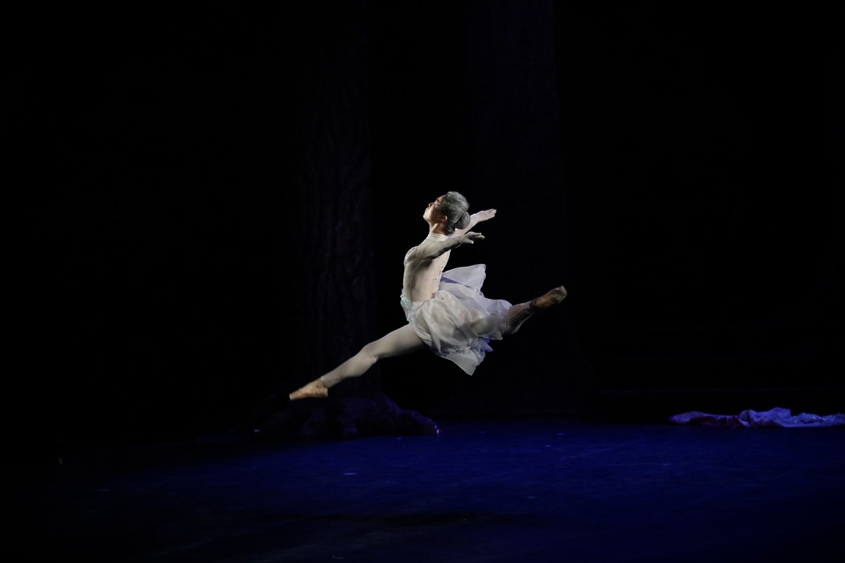 Samsun Devlet Opera ve Balesi, "Kanlı Düğün" balesini sanatseverlerle buluşturdu. İspanyol şair ve...