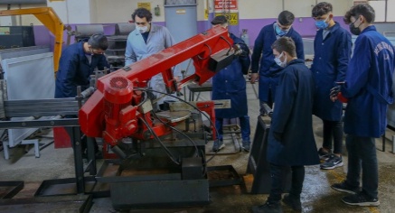 Sivas'ta Sanayi ve Eğitim İş Birliği: Öğrenciler Geleceğe Hazırlanıyor