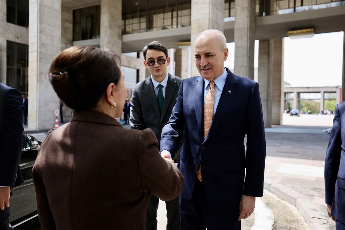 TBMM Başkanı Numan Kurtulmuş, Türkiye'ye resmi ziyaret gerçekleştiren Özbekistan Ali Meclisi...