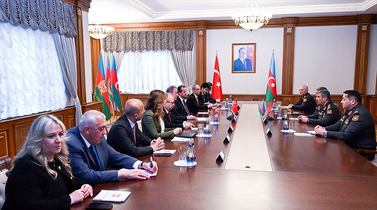 TBMM Milli Savunma Komisyonu Başkanı Hulusi Akar, Azerbaycan Savunma Bakanı Zakir Hasanov ile...