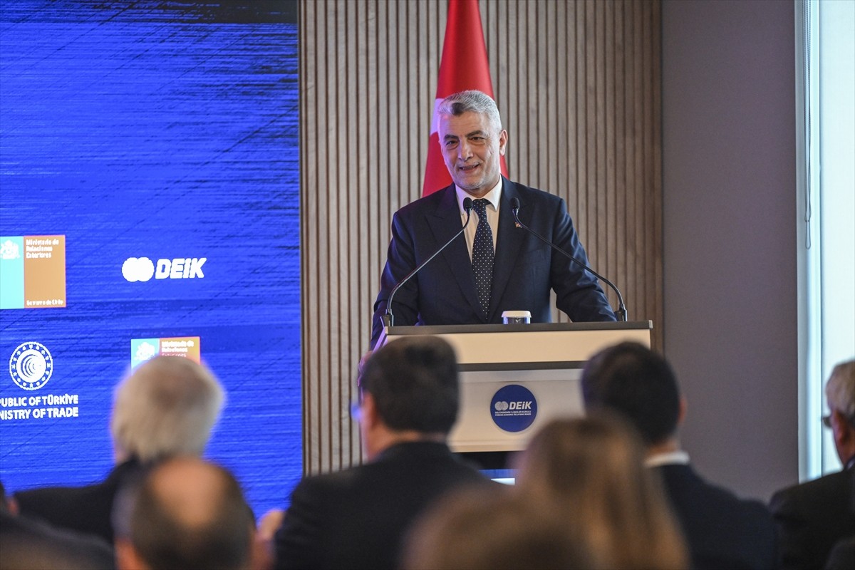 Ticaret Bakanı Ömer Bolat, Türkiye - Şili İş Forumu toplantısına katılarak konuşma...