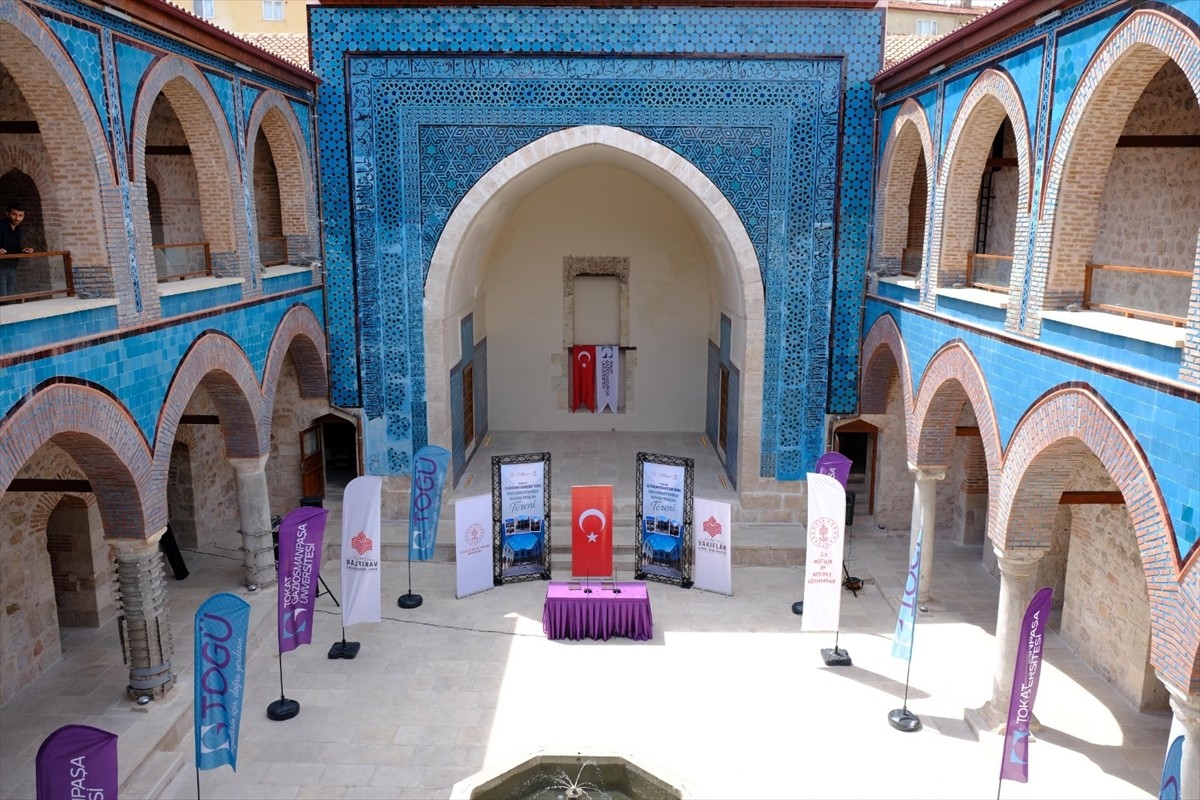Tokat'ta bulunan tarihi Gökmedrese, Vakıflar Bölge Müdürlüğü ile imzalanan protokol kapsamında...