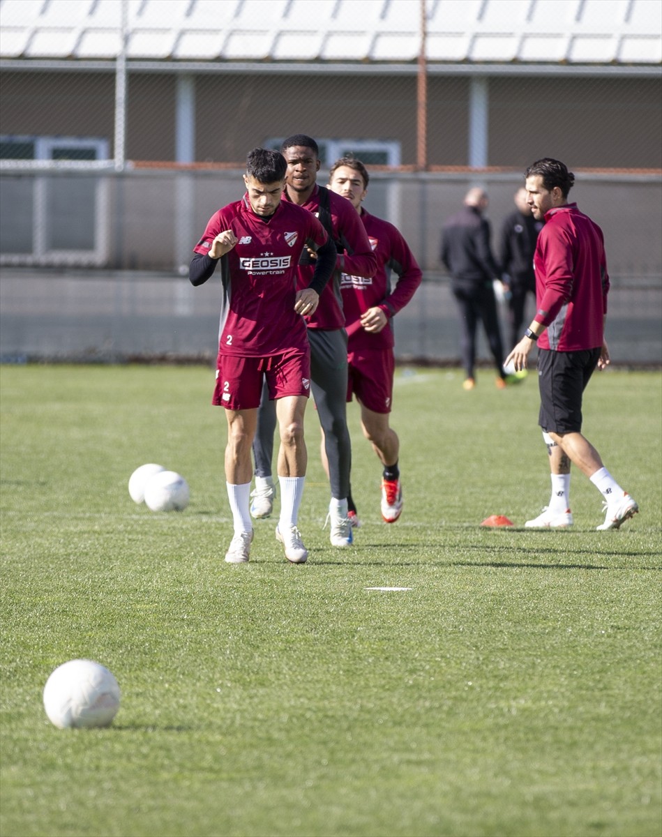  Trendyol 1. Lig'in 35. haftasında Solwie Energy Fatih Karagümrük ile karşılaşacak Geosis...