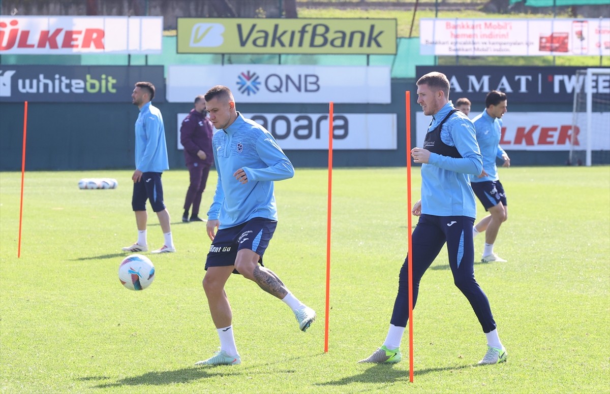 Trendyol Süper Lig'in 32. haftasında Adana Demirspor'a konuk olacak Trabzonspor, maçın...