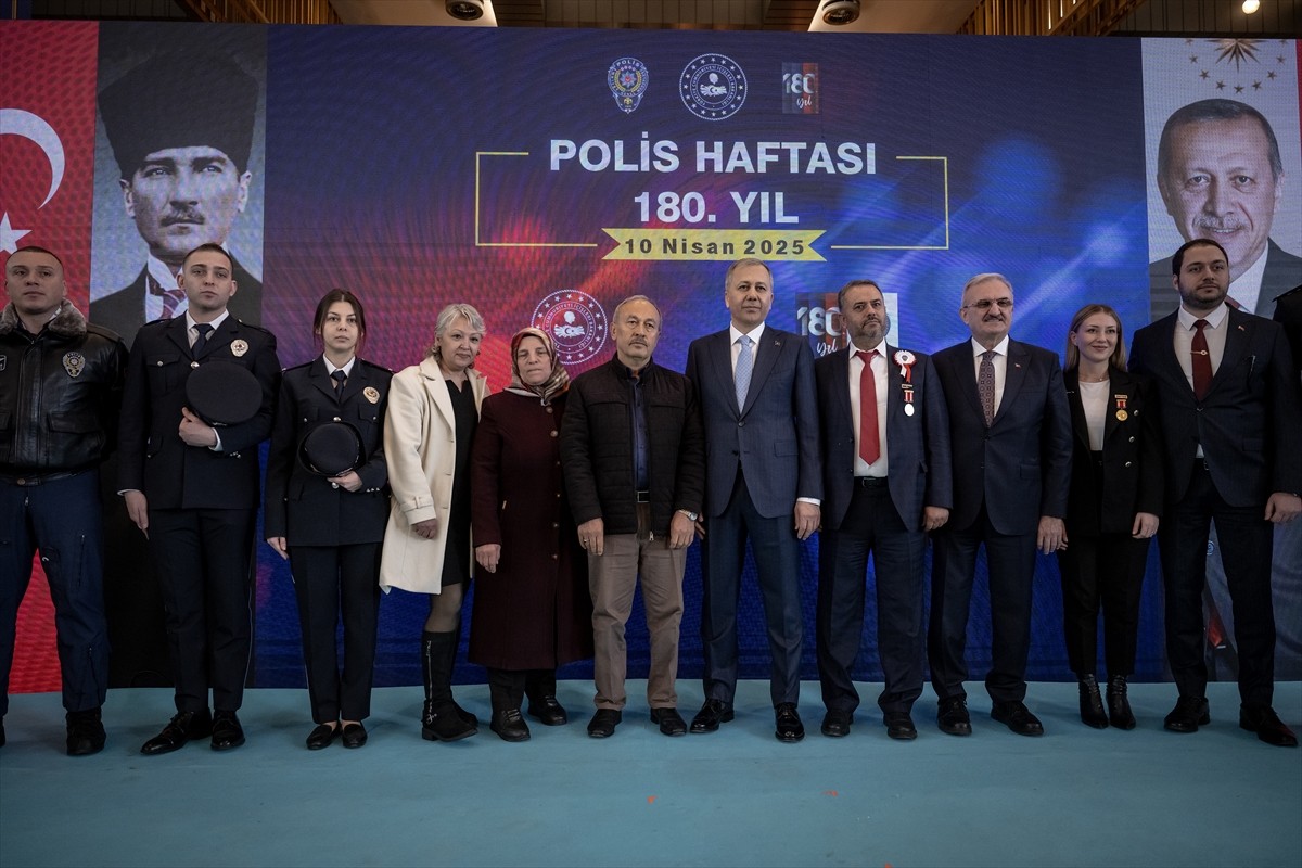 Türk Polis Teşkilatı'nın 180'inci kuruluş yıl dönümünü dolayısıyla İçişleri Bakanlığı'nda program...