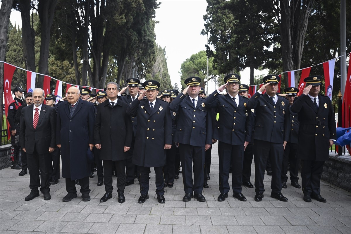 Türk Polis Teşkilatı'nın 180'inci kuruluş yıl dönümünü ve Polis Haftası dolayısıyla Edirnekapı...