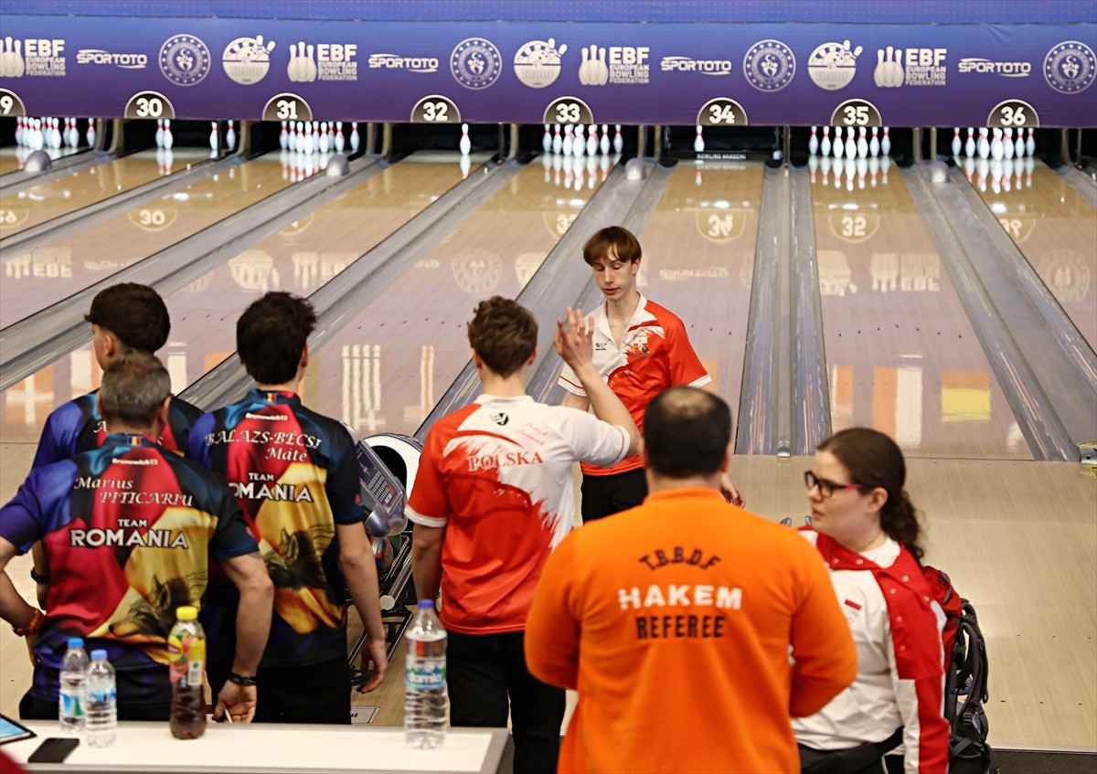 Türkiye'nin en büyük, Avrupa'nın ise üçüncü büyük bowling salonu olan 38 hatlı Samsun Bowling...