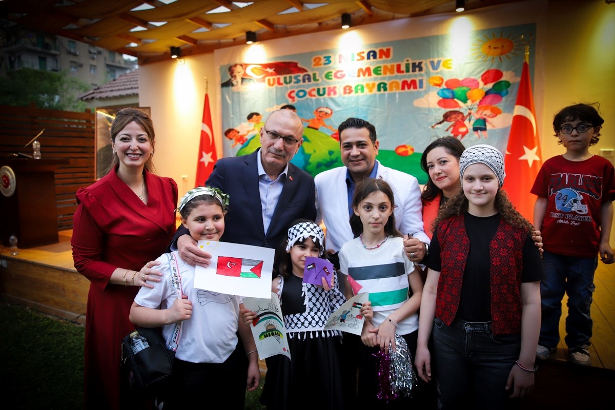 Türkiye'nin Kahire Büyükelçiliğinde 23 Nisan Ulusal Egemenlik ve Çocuk Bayramı, Türk, Mısırlı ve...