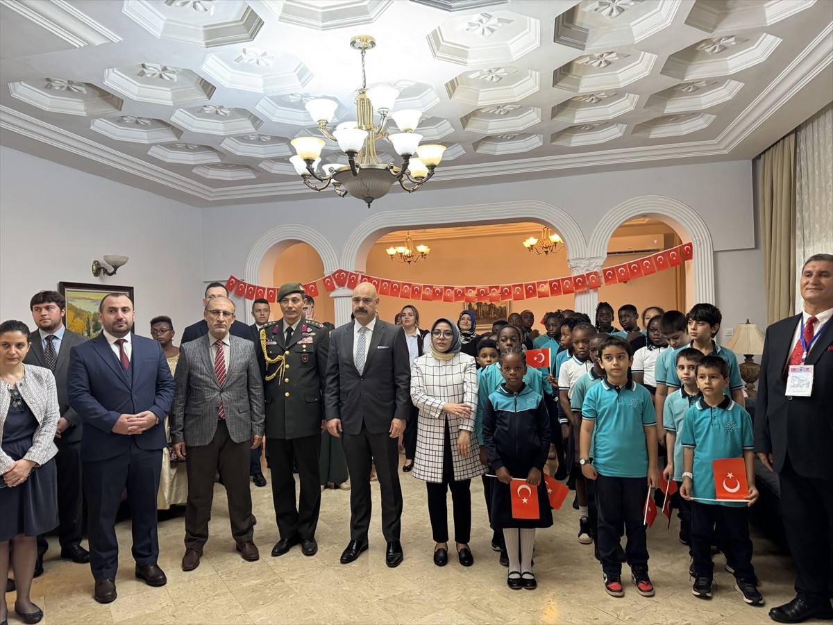 Türkiye'nin Yaounde Büyükelçiliği, 23 Nisan Ulusal Egemenlik ve Çocuk Bayramı dolayısıyla...