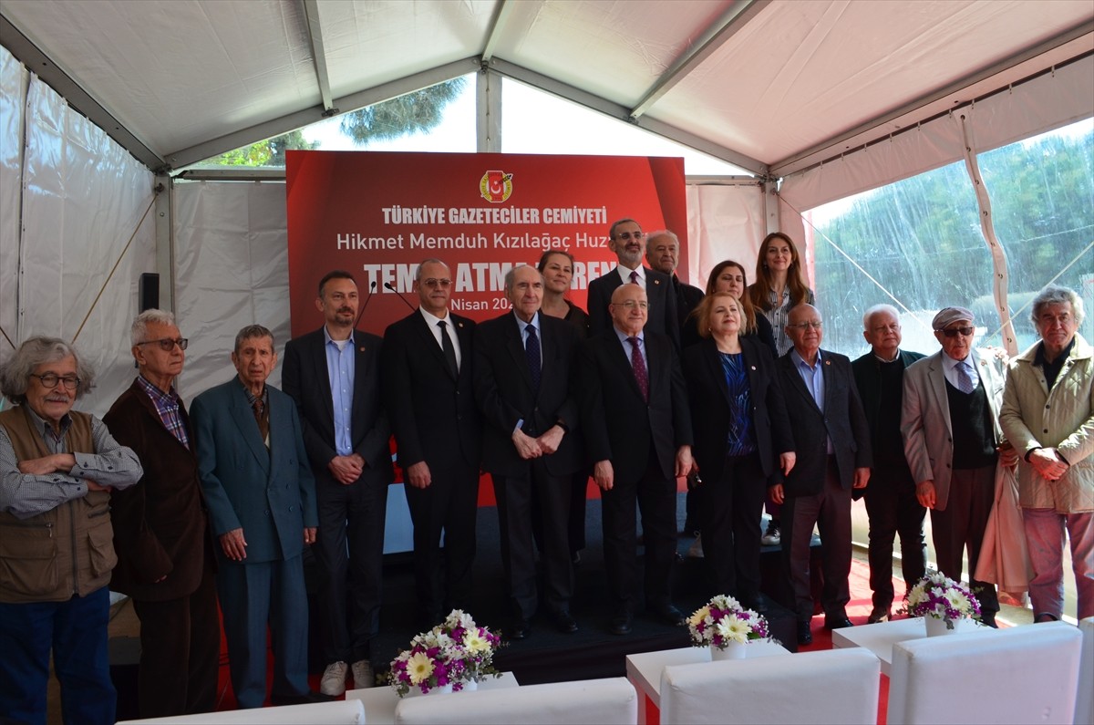 Türkiye Gazeteciler Cemiyetince (TGC) Kocaeli'nin Darıca ilçesinde yaptırılacak Hikmet Memduh...