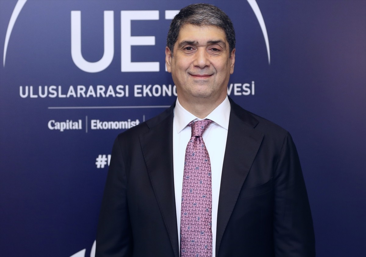 Türkiye Kalkınma ve Yatırım Bankası (TKYB) Genel Müdürü İbrahim Halil Öztop, AA muhabirine...