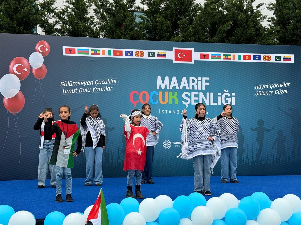 Türkiye Maarif Vakfının farklı ülkelerden gelen 140 öğrencisi, Maarif Çocuk Şenliği'nde...