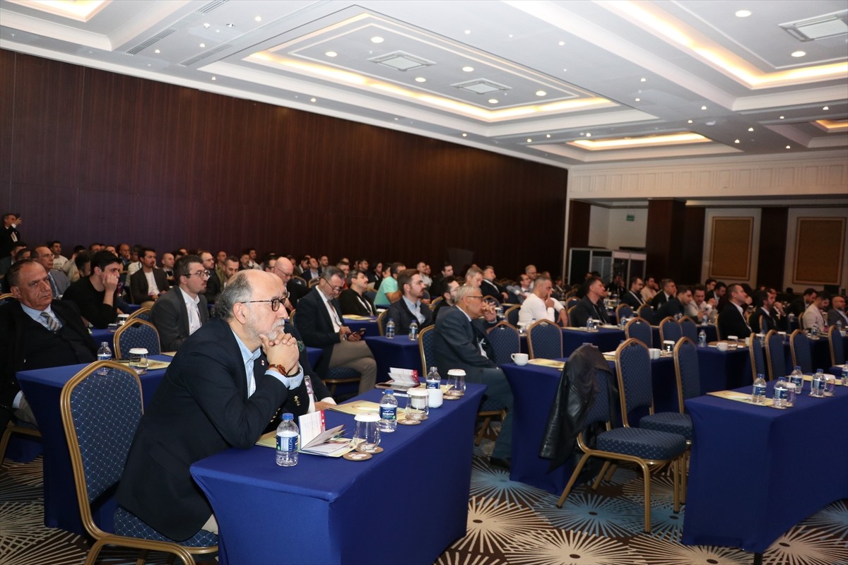 Ürolojik Cerrahi Derneği tarafından bu yıl üçüncüsü düzenlenen "Androloji Kongresi", 350 bilim...