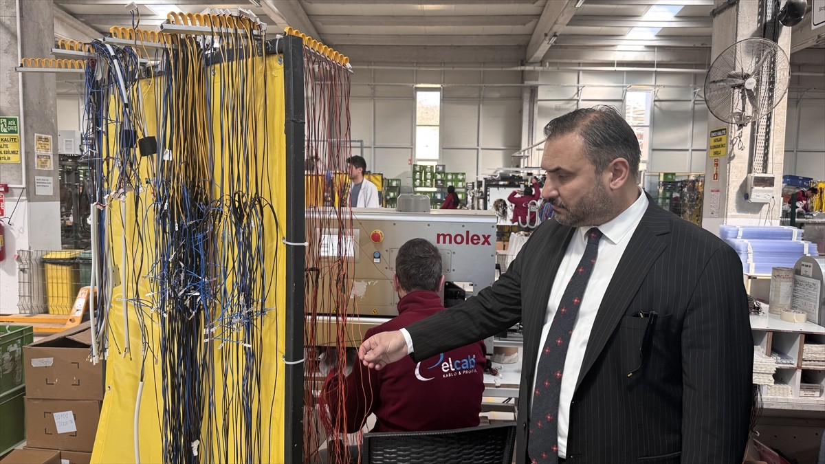Yaklaşık 30 yıl önce İstanbul'a yerleşen iş insanı Nejdet Tıskaoğlu, başkanlığını yürüttüğü dernek...