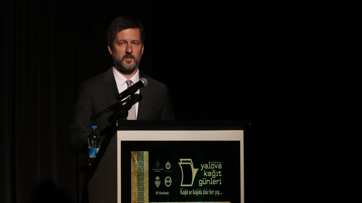 Yalova'da İl Kültür ve Turizm Müdürlüğü tarafından bu yıl ilki düzenlenen "Uluslararası Yalova...