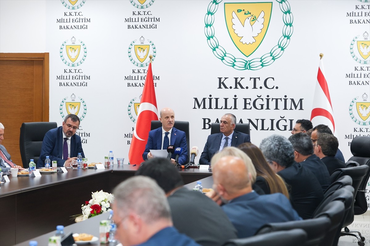 Yükseköğretim Kurulu (YÖK) Başkanı Prof. Dr. Erol Özvar, resmi ziyaretlerde bulunmak üzere geldiği...